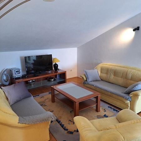 Apartments Romana スラティネ エクステリア 写真